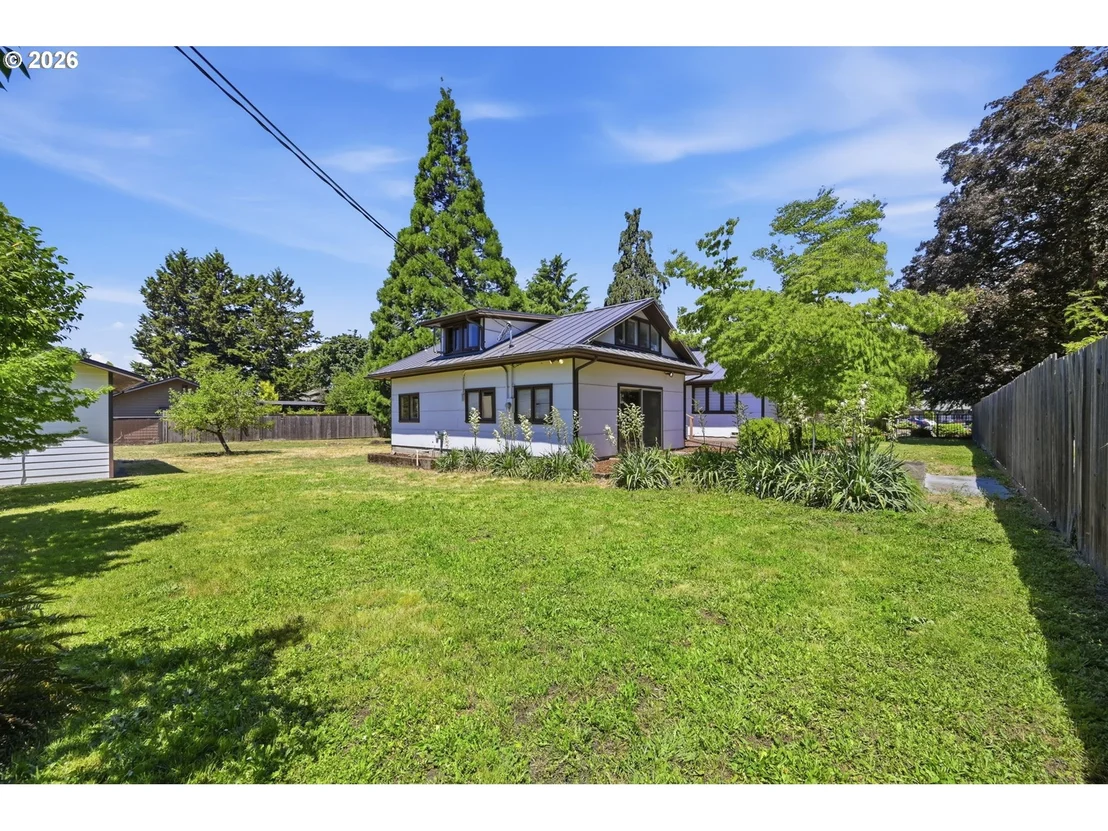 Photo of 110 CORLISS LN