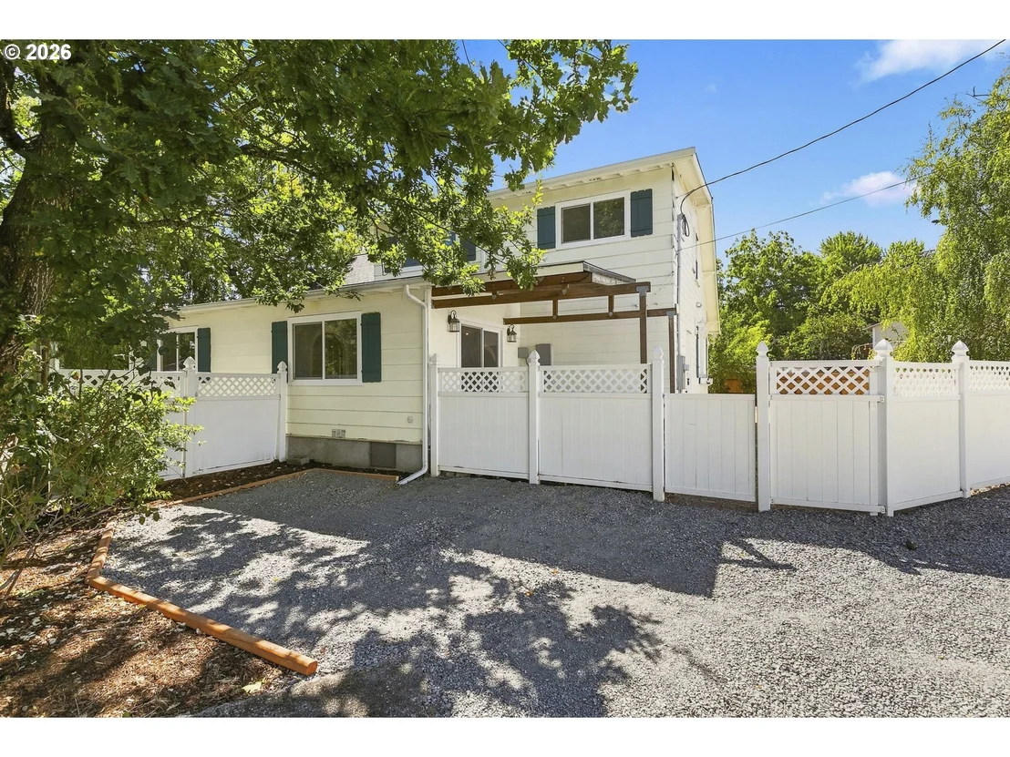 Photo of 1241 DIVISION ST