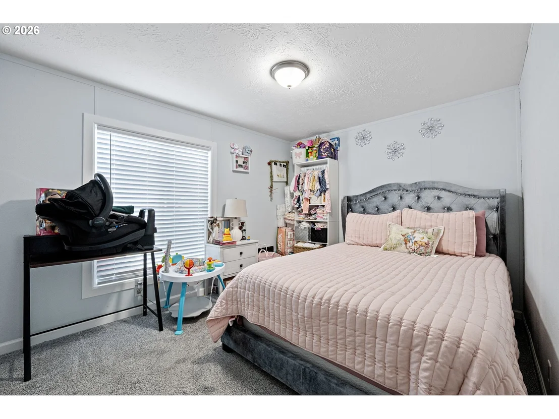 Photo of 518 SCOTTS GLEN DR