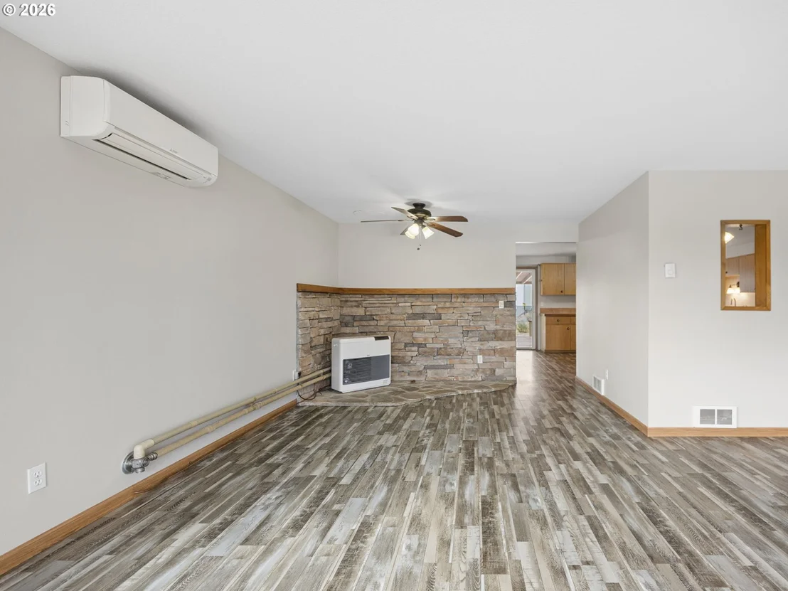 Photo of 12866 SE DAVIS LOOP