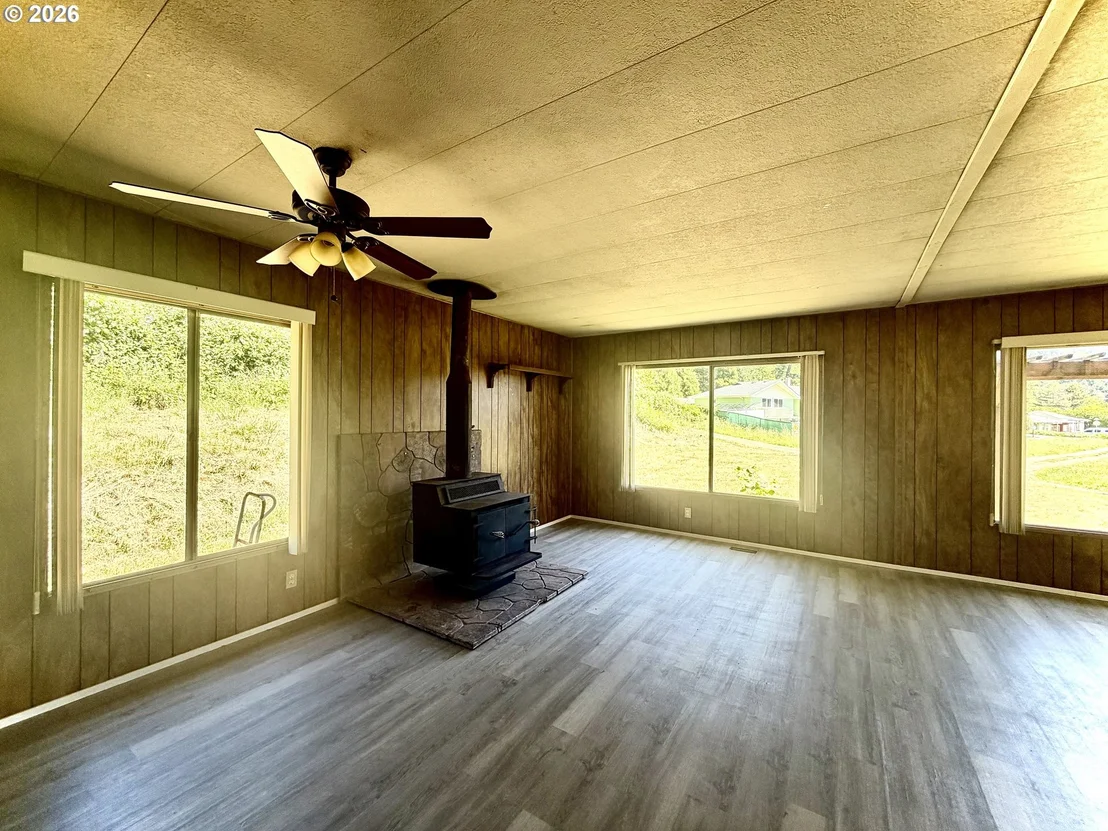 Photo of 76582 DAVIS RD