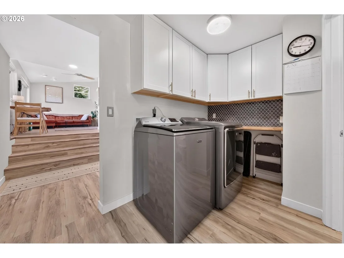 Photo of 207 W 52ND AVE