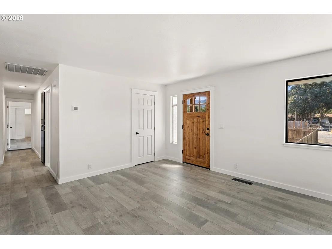 Photo of 222 SHADYWOOD DR