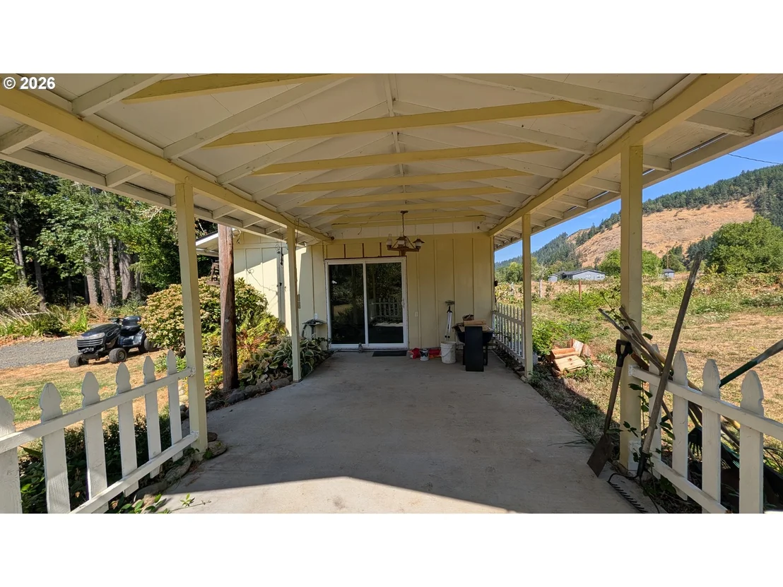 Photo of 36991 ROW RIVER RD
