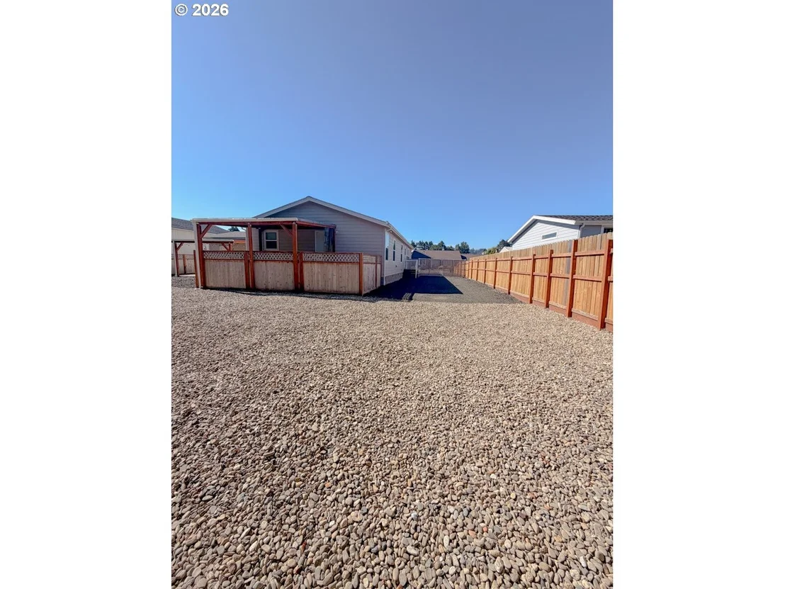 Photo of 1060 CEDAR LOOP