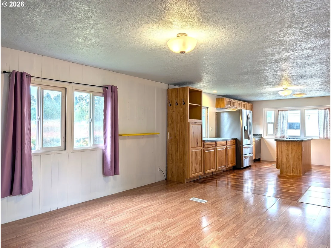 Photo of Unit A at 4531 FRANKLIN BLVD