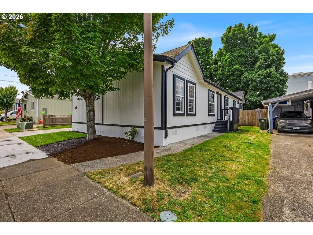Photo of 2965 NE 206TH PL
