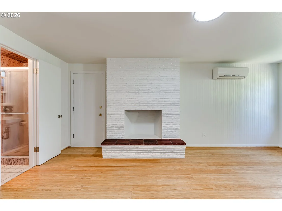 Photo of 280 REGAL CT