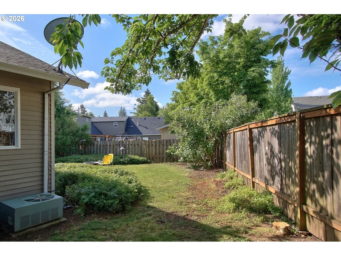 Photo of 469 HARRIS LN