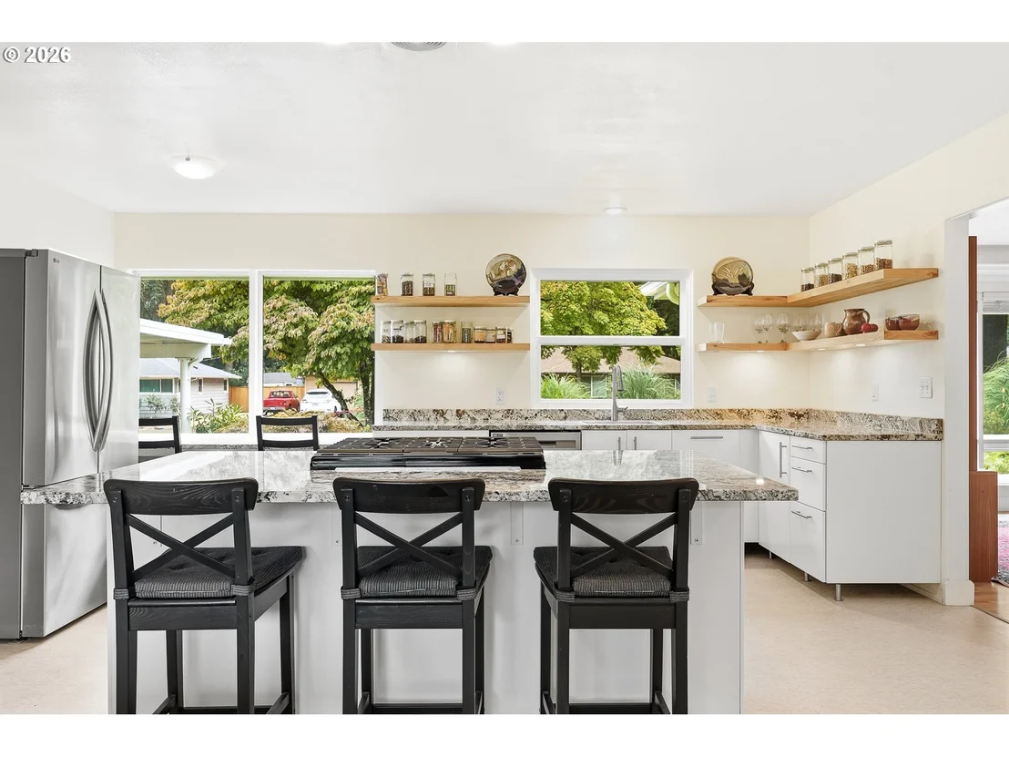 Photo of 595 DARTMOOR DR