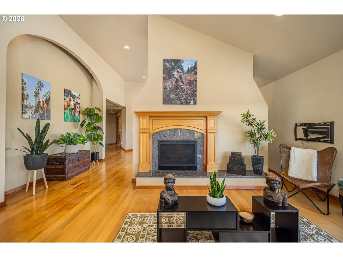 Photo of 85898 LORANE HWY