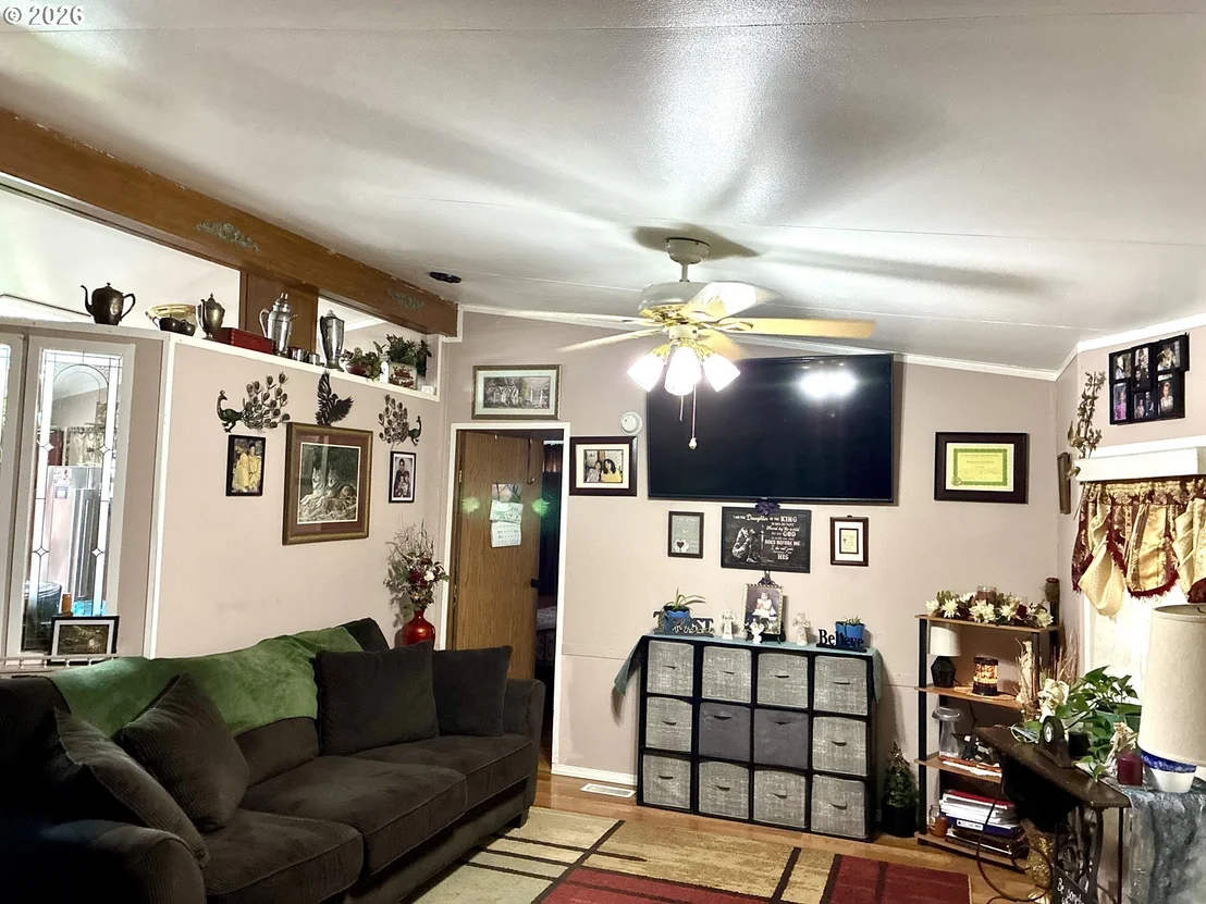 Photo of Unit 39 at 2145 31ST ST