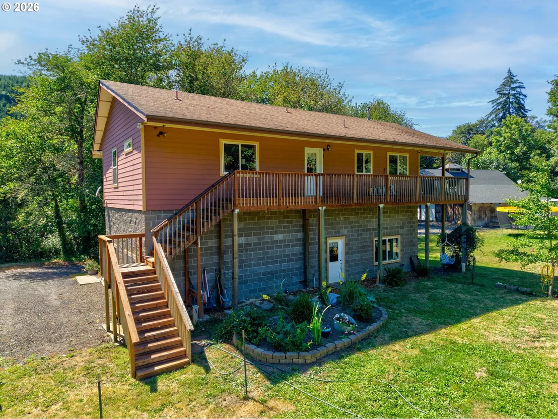 Photo of 123 BURCHARD DR