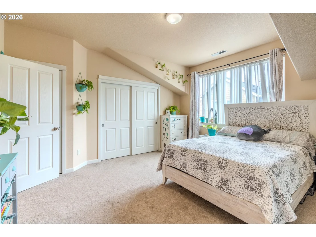 Photo of 866 NW COUNCIL DR