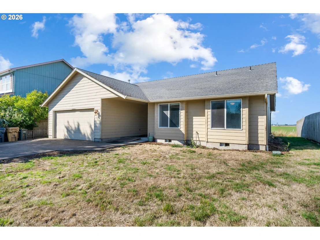 Photo of 668 EGRET AVE