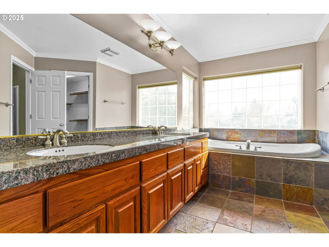 Photo of 54 SILVER OAK DR