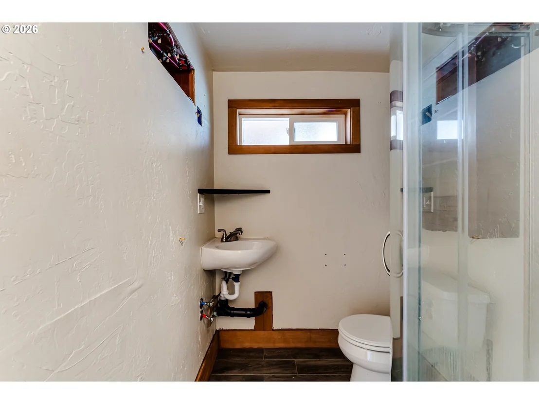 Photo of 111 HOLEMAN AVE