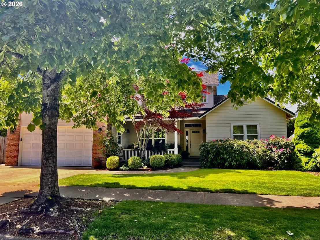 Photo of 190 NAISMITH BLVD