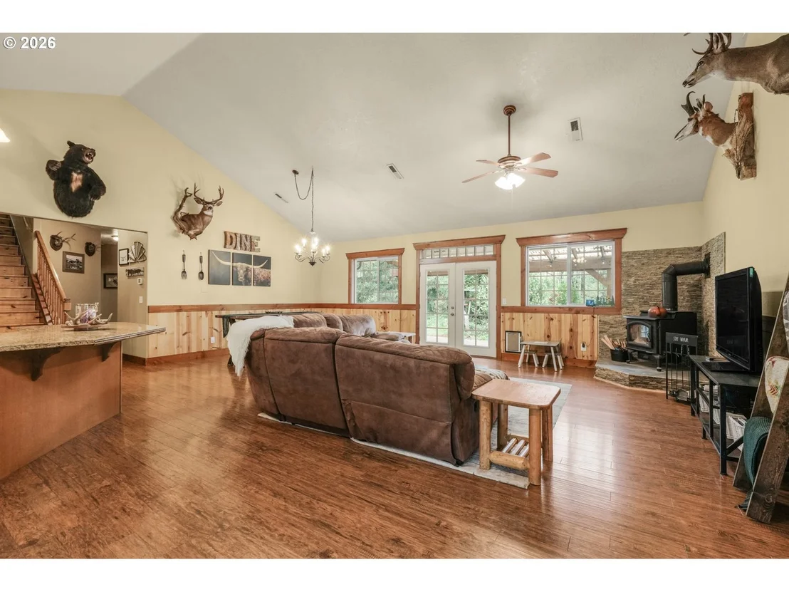 Photo of 824 W CENTRAL AVE