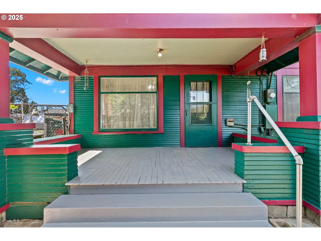 Photo of 5320 ROYAL AVE