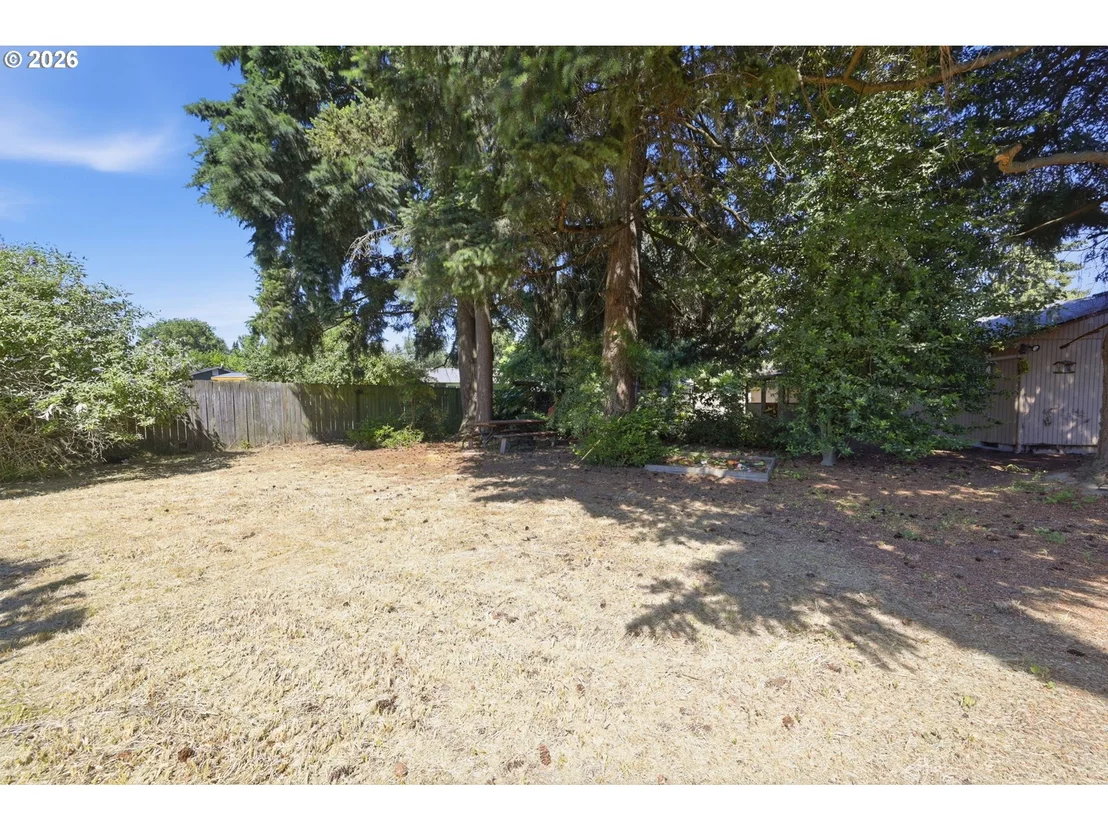 Photo of 2250 W IRWIN WAY