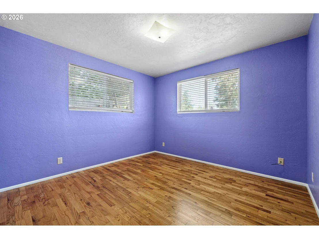 Photo of 130 E 31ST AVE