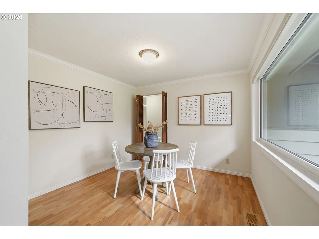 Photo of 394 CHERRY DR