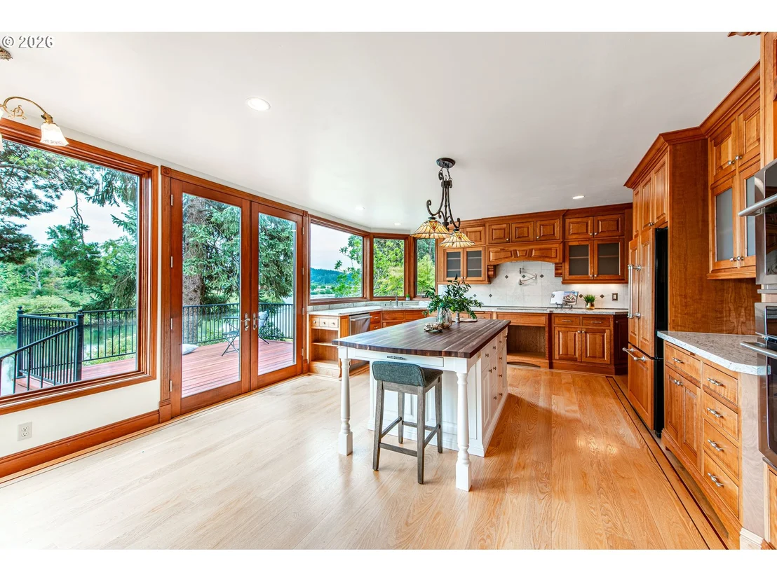 Photo of 441 W D ST