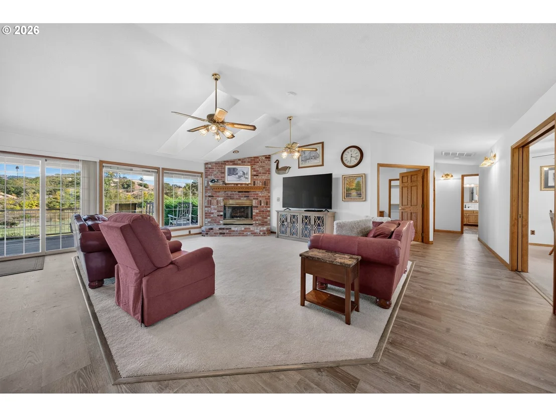 Photo of 269 BAILEY DR