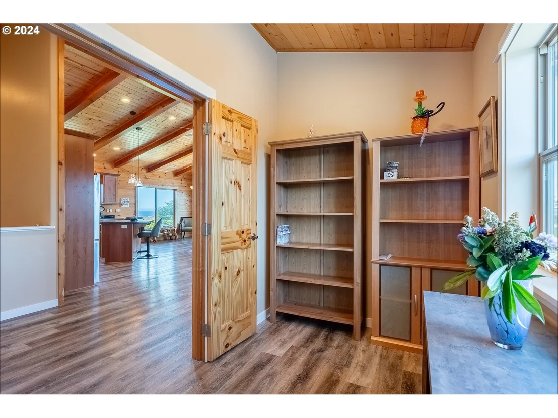 Photo of 21 TWIN TREE CT