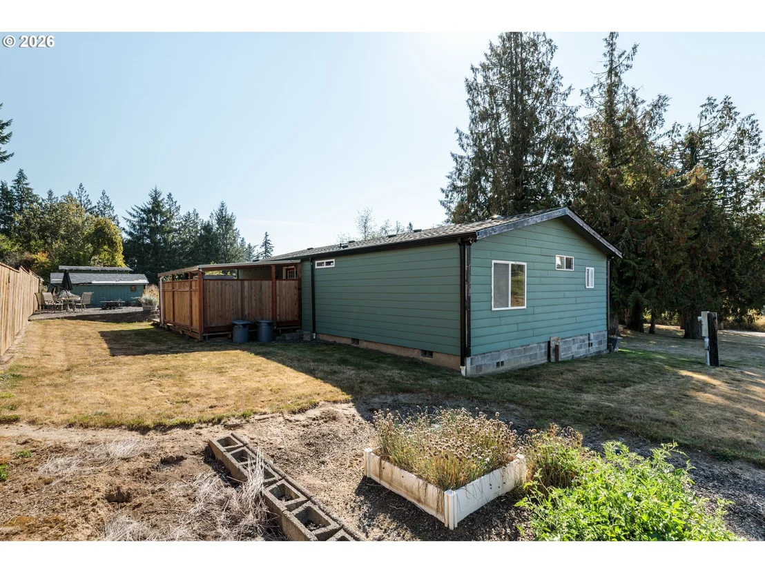 Photo of 76654 HEATH RD