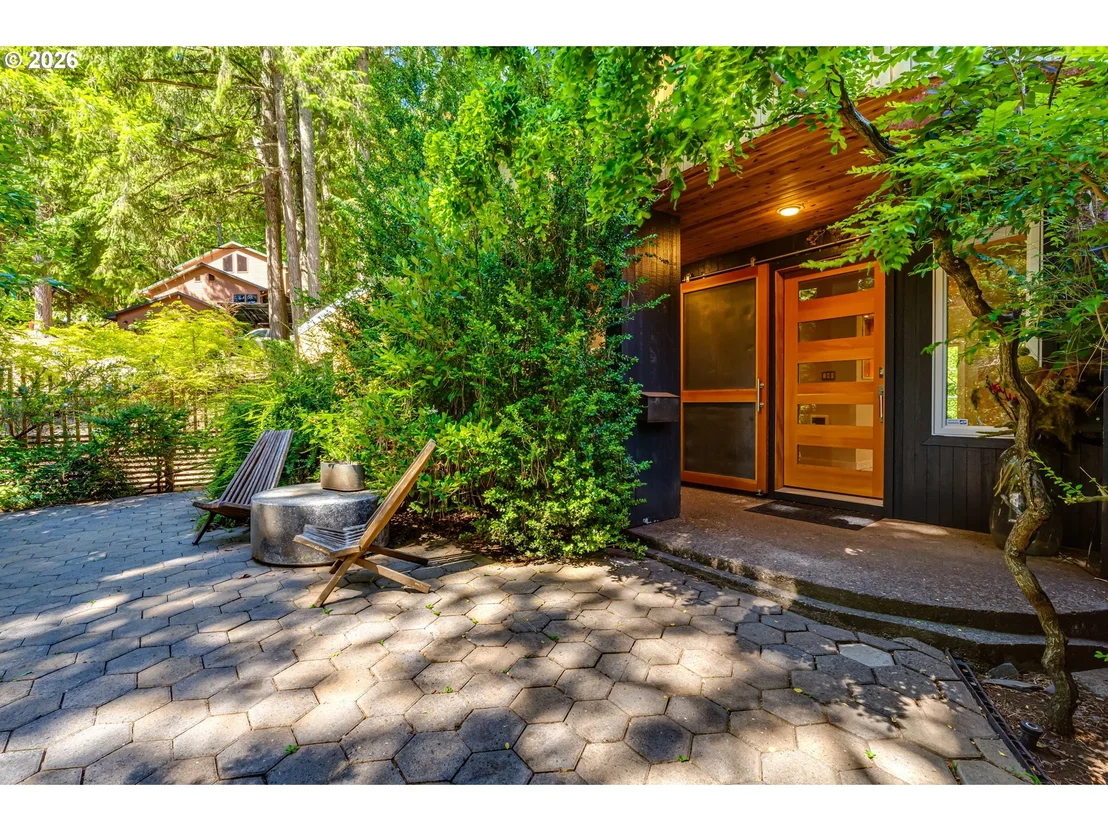 Photo of 38 RIDGELINE DR