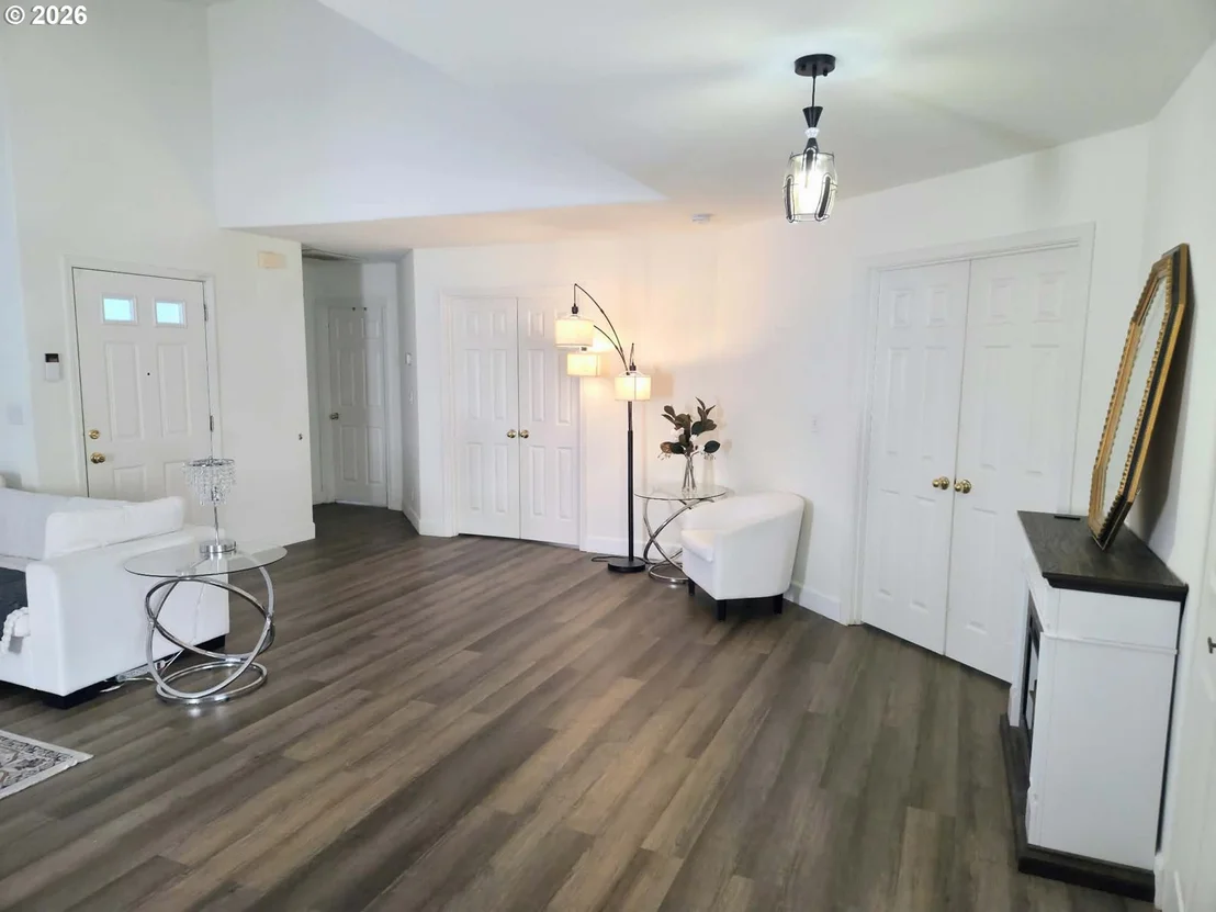 Photo of 1354 FORESTVIEW DR