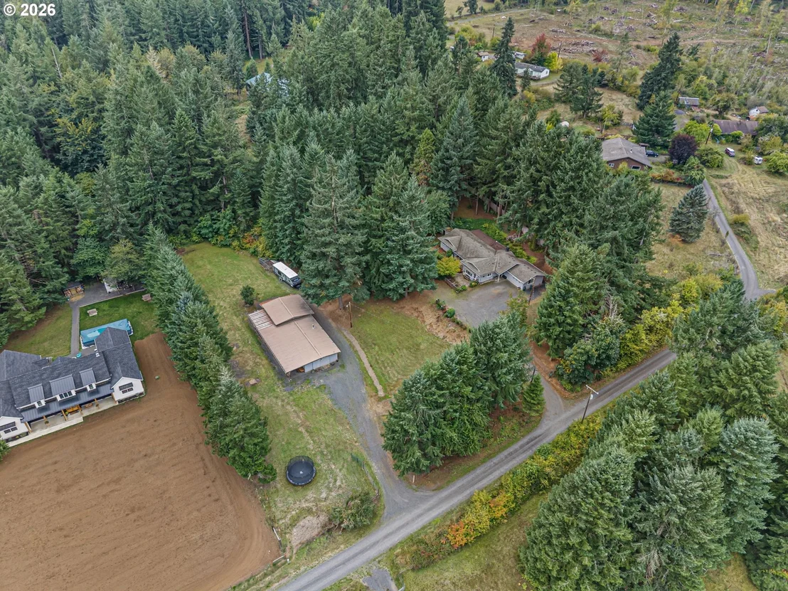 Photo of 39066 CARR TRAIL RD