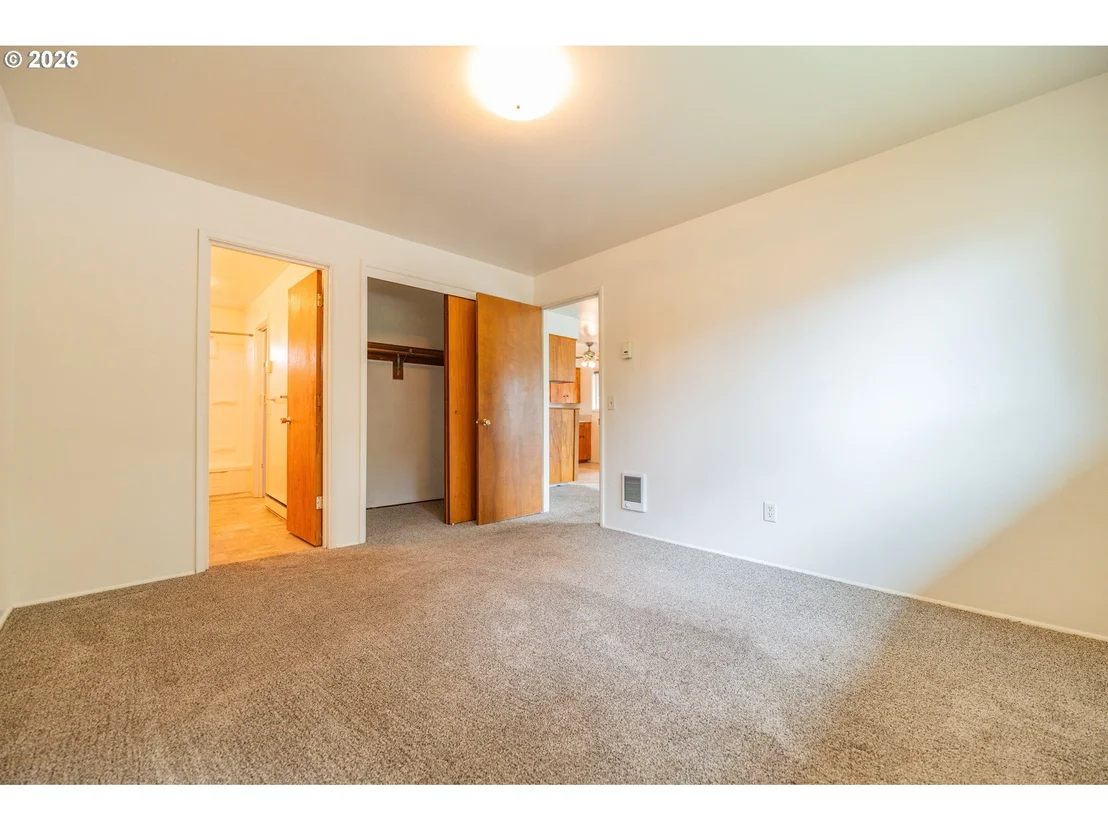 Photo of 229 HOLEMAN AVE