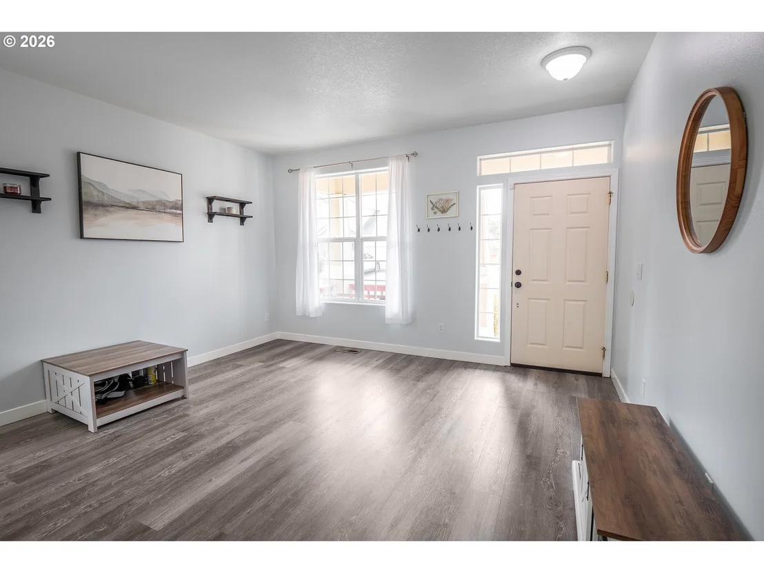 Photo of 1191 HEATHMAN DR