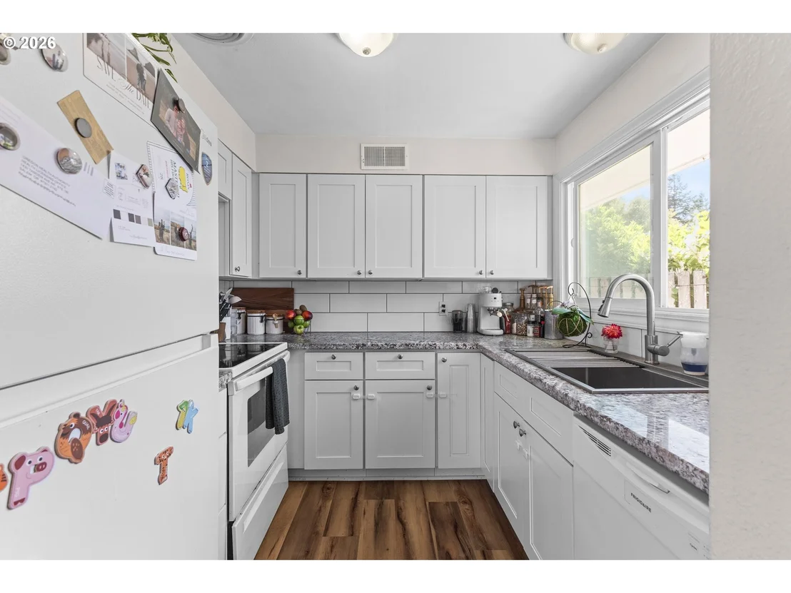 Photo of 2157 MYRTLE AVE