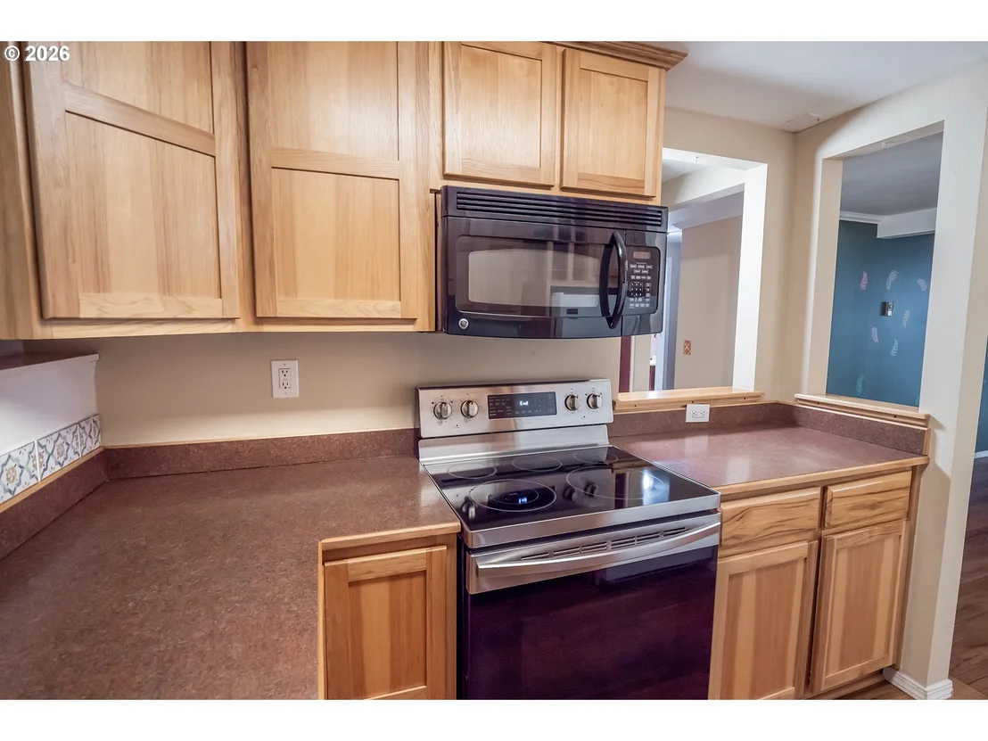 Photo of Unit C at 4047 DONALD ST