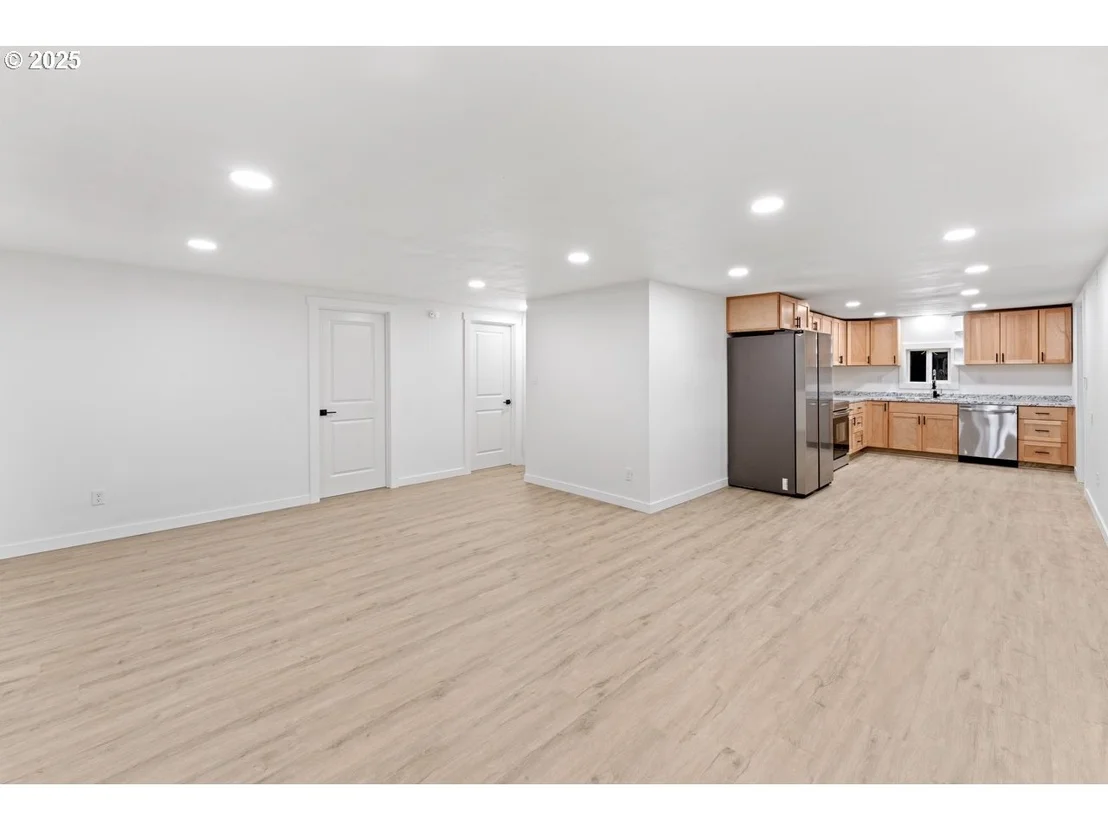 Photo of 47875 ELGIN AVE