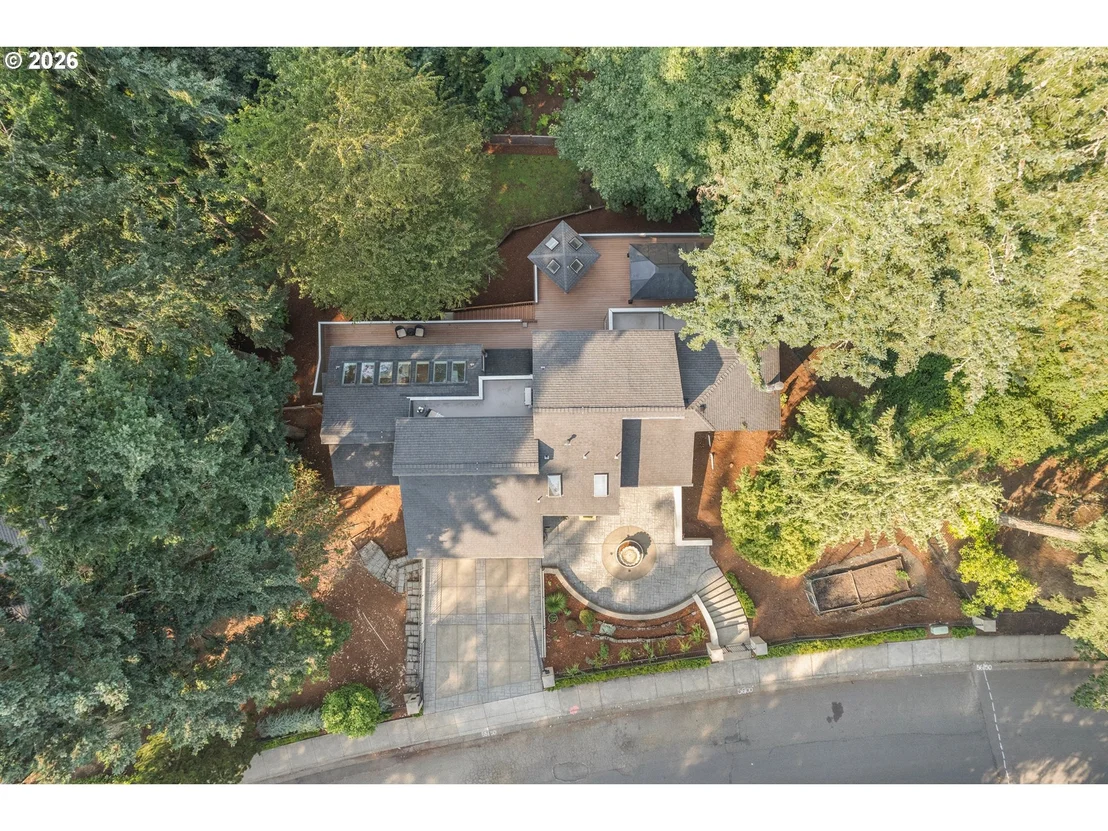 Photo of 3965 SPRING BLVD