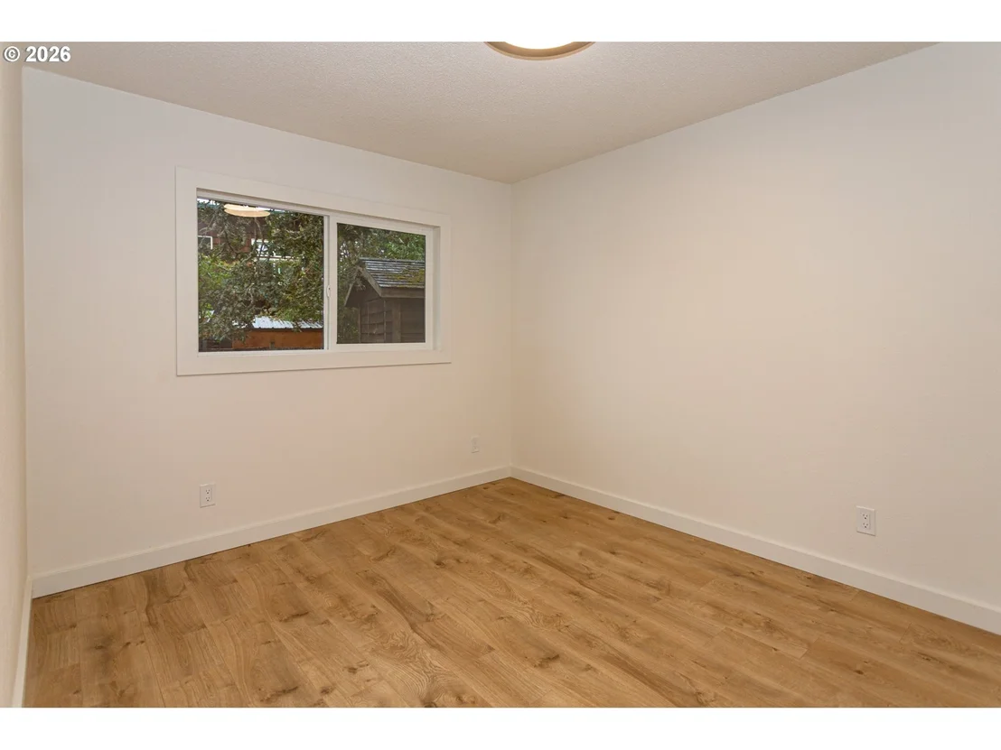 Photo of 395 E 46TH AVE