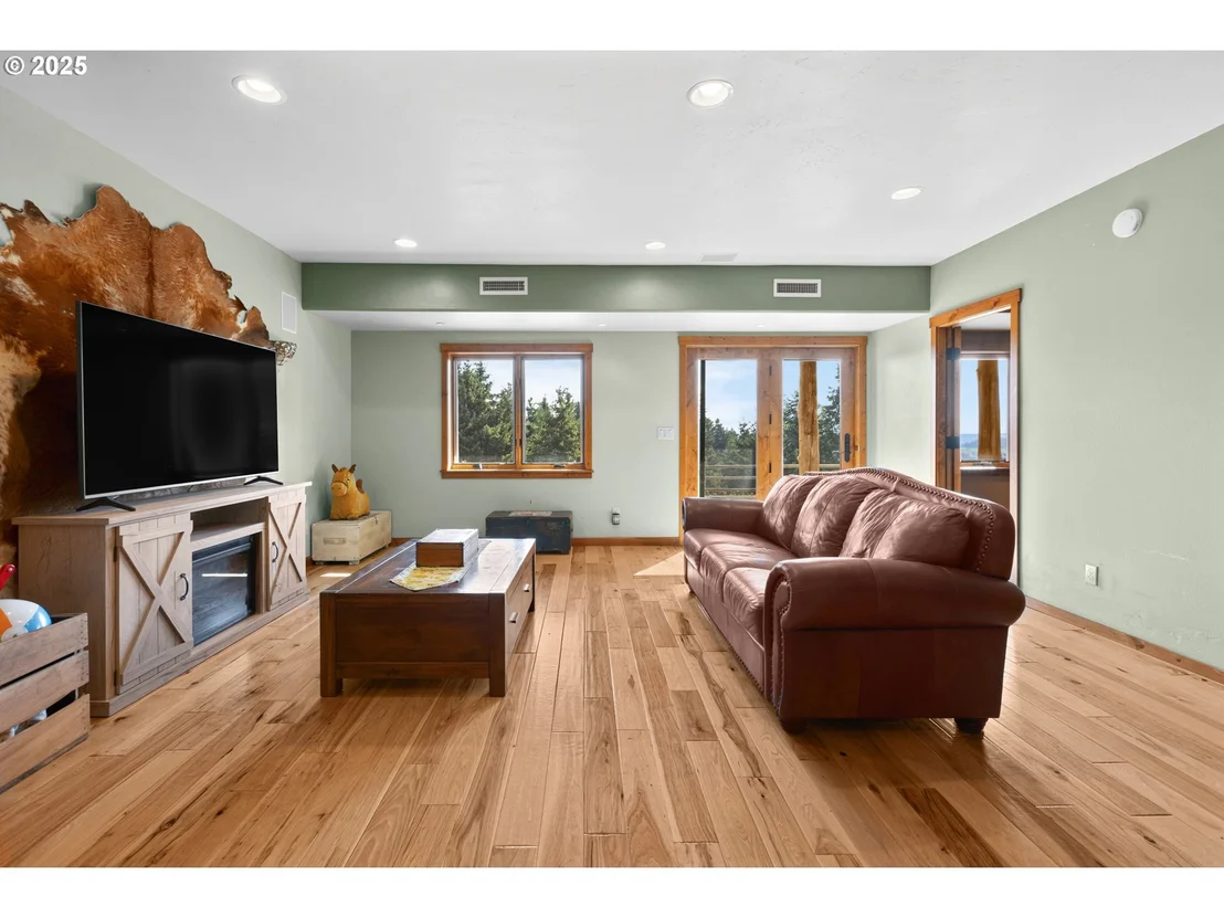 Photo of 25148 SMITTYS PL