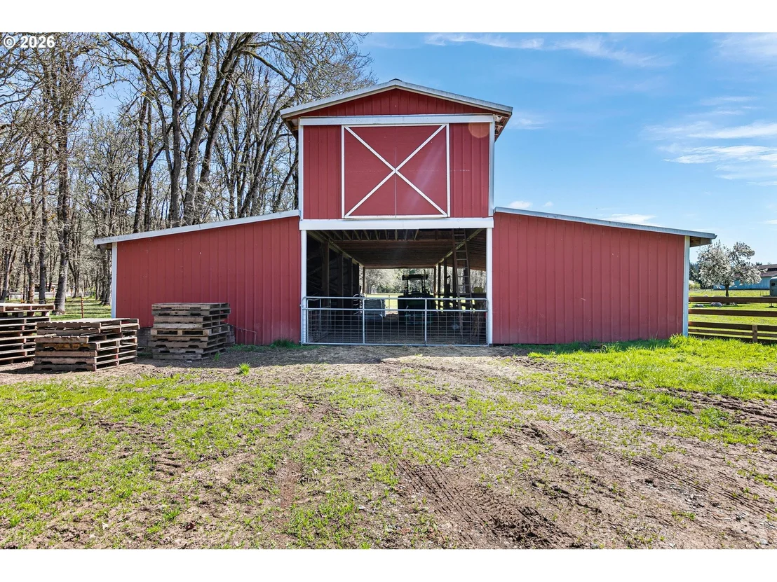 Photo of 78659 SEARS RD