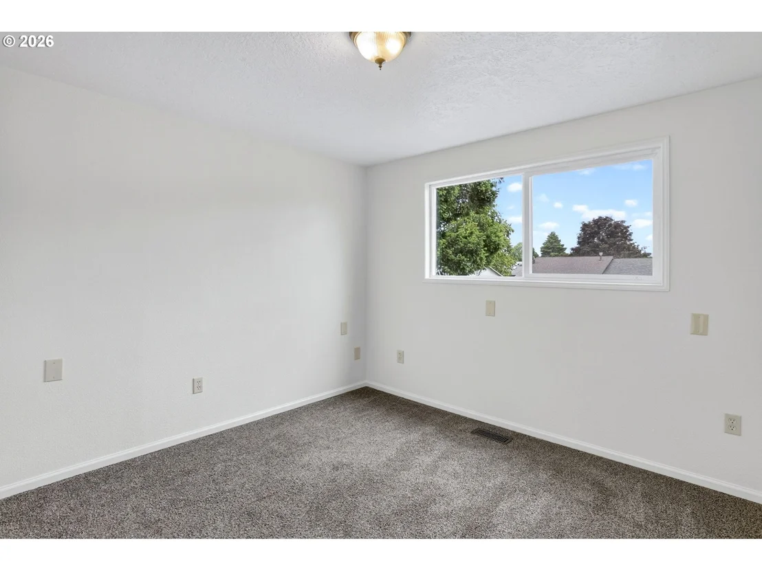 Photo of 1207 SE 217TH AVE