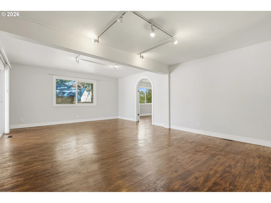 Photo of 1241 DIVISION ST