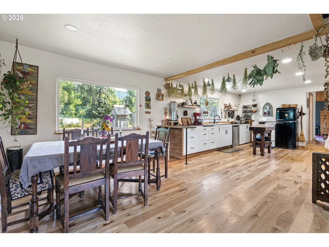Photo of 78807 TERRITORIAL RD