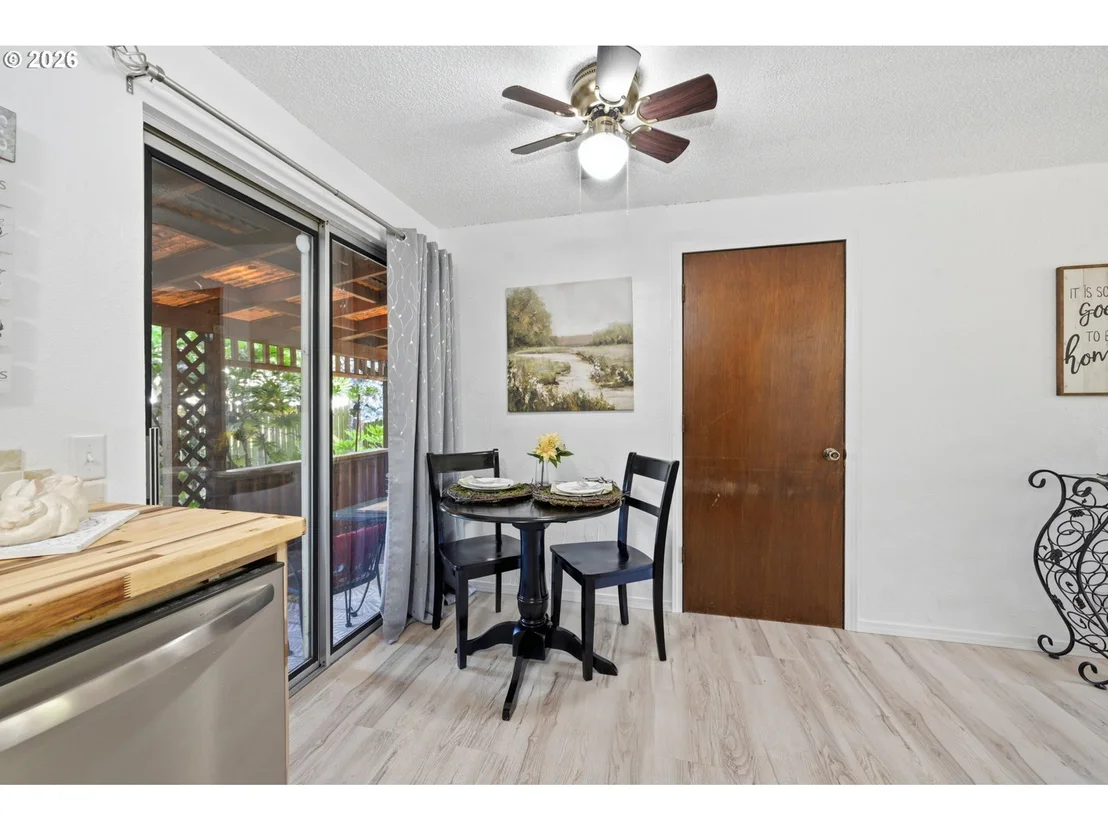 Photo of 2250 W IRWIN WAY