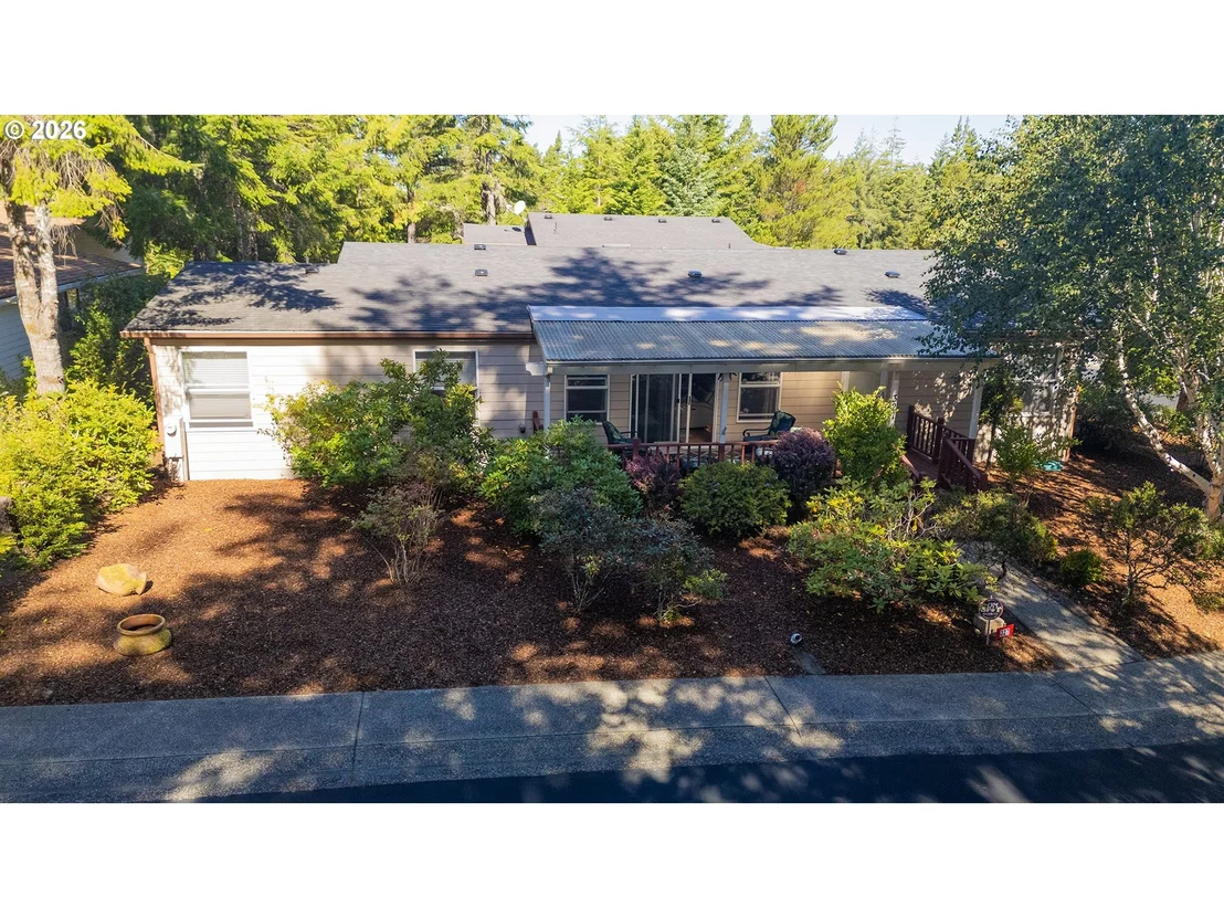 Photo of 327 SOUTHRIDGE DR