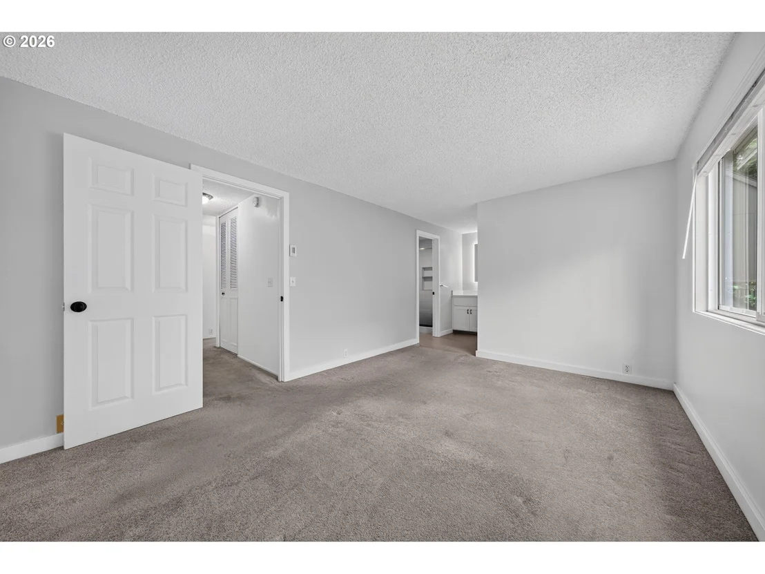 Photo of 20 BRAE BURN DR