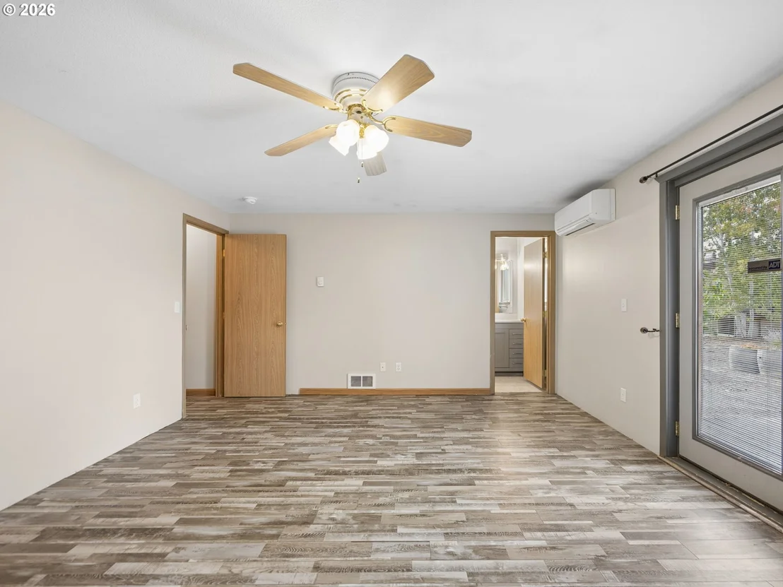 Photo of 12866 SE DAVIS LOOP